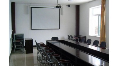 出租：北京（朝陽(yáng)門內(nèi)大街）東四地鐵口附近小型會(huì)議室