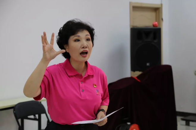到人民中去！藝術家下基層受熱捧