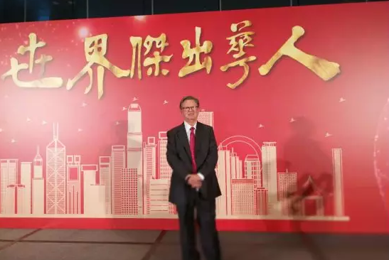 熱烈祝賀中國美術(shù)家協(xié)會(huì)河山畫會(huì)會(huì)長、德藝雙馨藝術(shù)家李寶林先生獲頒“世界杰出華人藝術(shù)家大獎(jiǎng)”