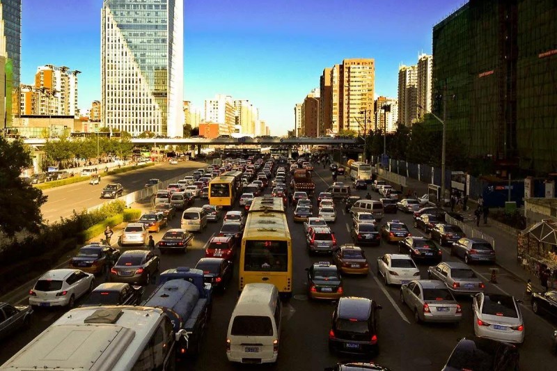 公安部：全國機動車保有量達3.22億，駕駛人數量突破4億