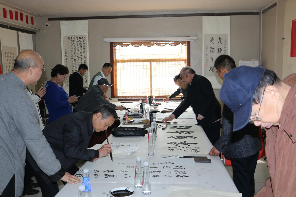 共和國將軍與書畫家迎新春聯誼會暨書畫長卷創作活動