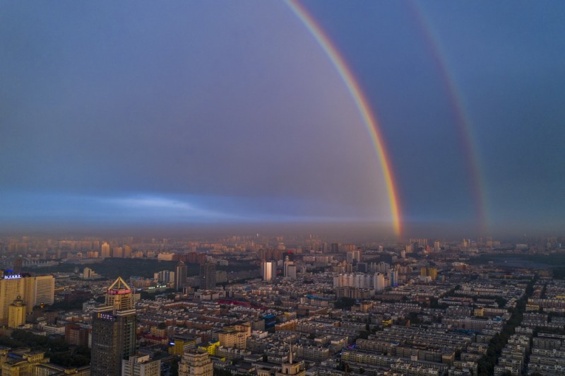 吉林長春雨后出現雙彩虹奇景