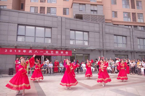 老年大學燕郊校區開展 慶八一聯歡會活動 