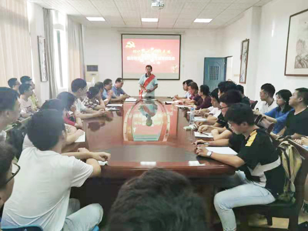 莫忘九一八做愛國青年中國好人范圣高走進南昌工程學院愛國教育