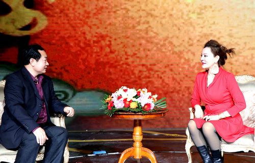 塔拉吉斯：2020應邀參加多臺春晚節(jié)目錄制