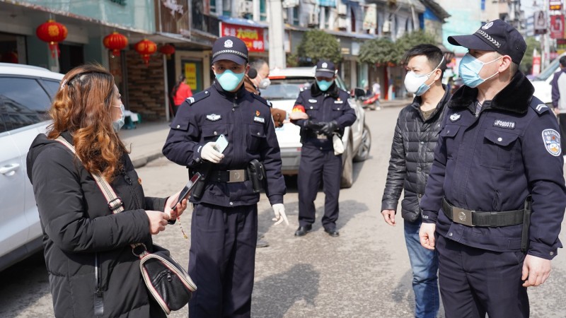 四川劍閣抗疫一線守護的戰士們