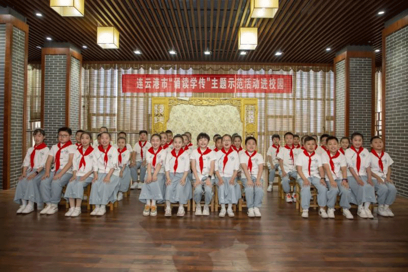 連云港市“誦讀學傳”主題示范活動進校園