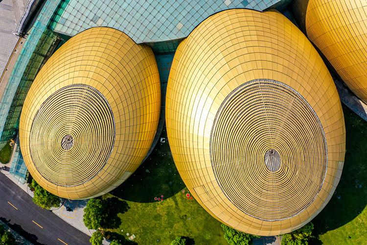 鄭州現(xiàn)5個(gè)外形科技感滿(mǎn)滿(mǎn)的“大金蛋”