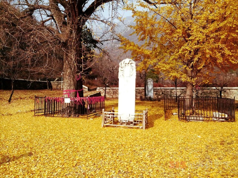 北京房山金祖山風景區(qū)內(nèi)十字寺遺址