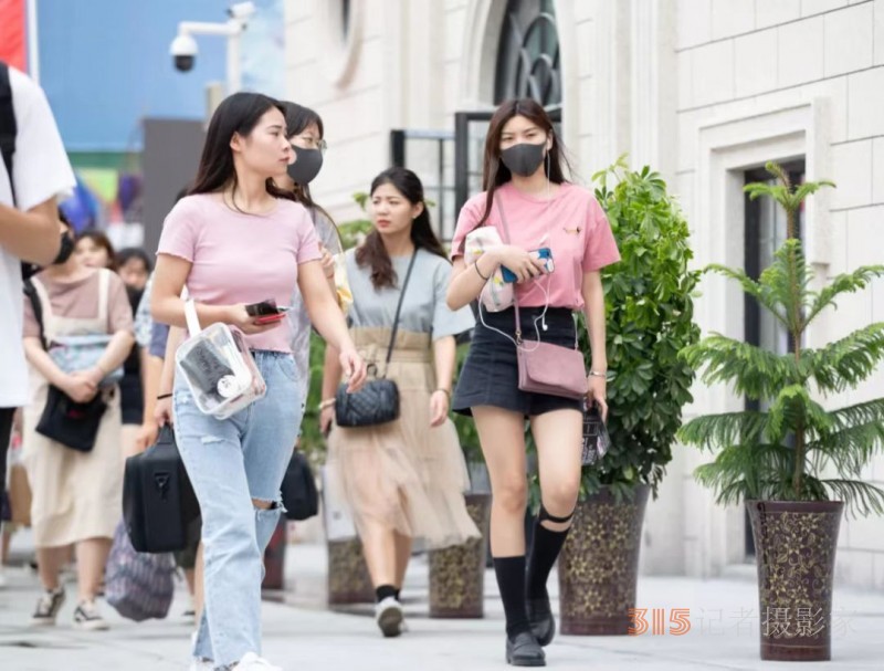 河南紡織服裝產業學院理事會成員企業走進密蘭小鎮