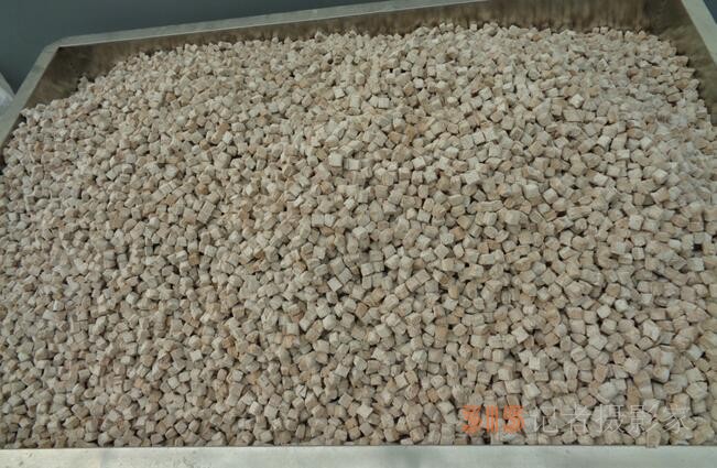 河南瑞龍德圣堂：為做經典飲片鍛造“金名片”