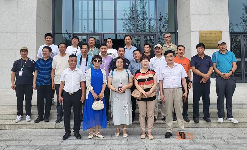 “肝膽相照”正念杯中國文藝名家文學書畫攝影青州采風創作論壇暨頒獎活動成功舉辦