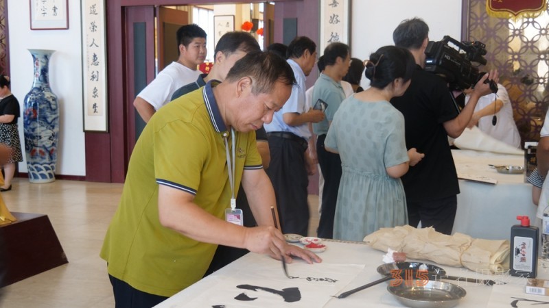“肝膽相照”正念杯中國文藝名家文學書畫攝影青州采風創作論壇暨頒獎活動成功舉辦