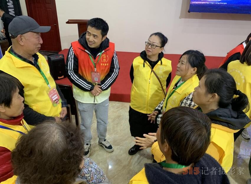 軍旅國學親子營第二界公益活動在遵義夢潤集團舉辦
