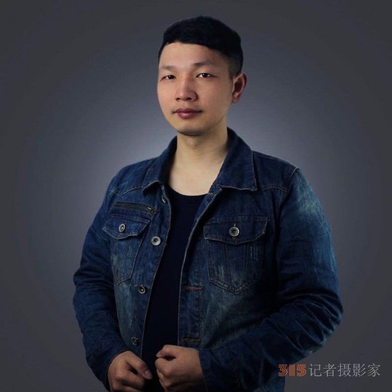 青年軍旅詩人王小明訪談