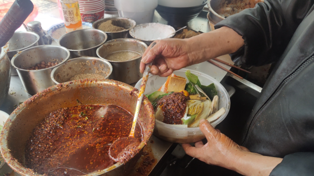 天水麻辣燙爆火之后：單日迎來7萬多省外游客，旅游旺季提前