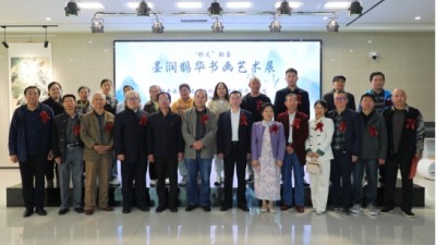 “墨潤(rùn)鵲華”書(shū)畫(huà)藝術(shù)展在濟(jì)南開(kāi)幕 搭建南北文化交流新平臺(tái)