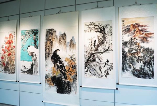 “墨潤鵲華”書畫藝術展在濟南開幕 搭建南北文化交流新平臺