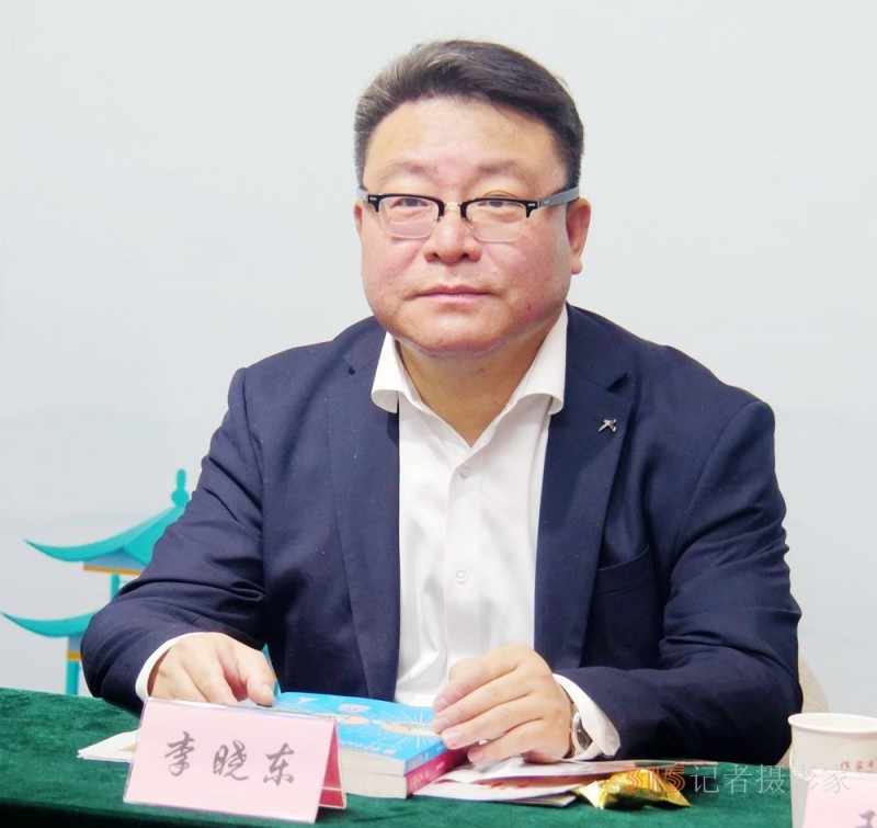 笑文化倡導(dǎo)者許笑天新書《笑游天下》首發(fā)式暨研討會(huì)在京舉行