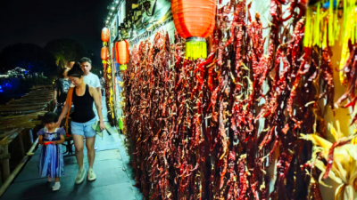 金秋徽韻引客來   西遞古村煥新彩