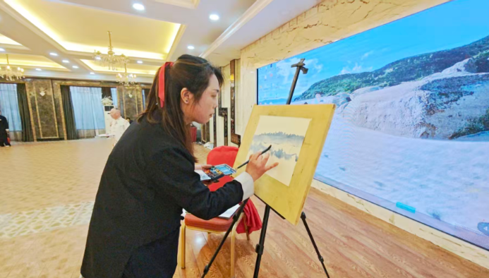 水墨太極躍紙上，丹青繪就新氣象