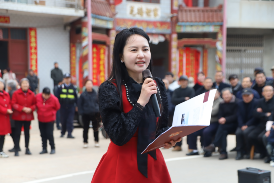 鼓樂歡騰慶元宵 鄉(xiāng)音雅韻潤(rùn)民心——龍岡女子鼓舞隊(duì)?wèi)c元宵展演暨鄉(xiāng)村音樂會(huì)圓滿舉行