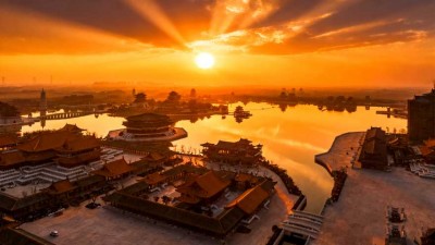 飛檐靜立  時(shí)光有痕      攝影：趙勇