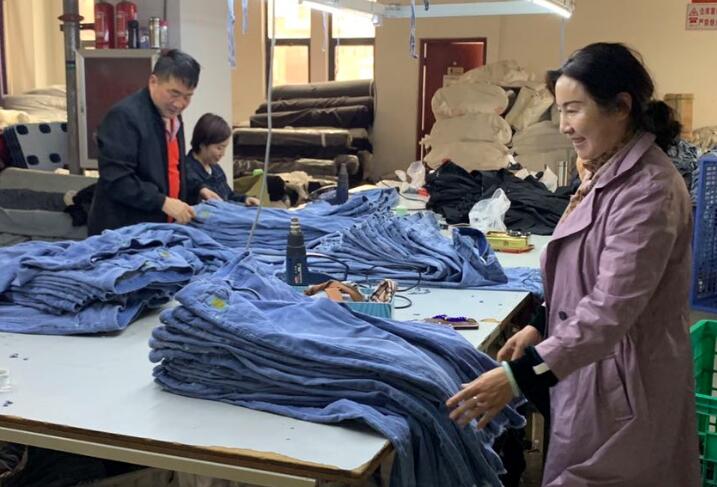 鄭州貝斯蘭德服飾股份有限公司董事長(zhǎng)司粉妮：用愛書寫人生路