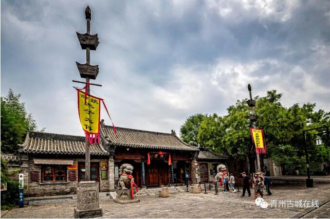 走進這座明清時期的偶園，去擁抱夜幕下的溫柔