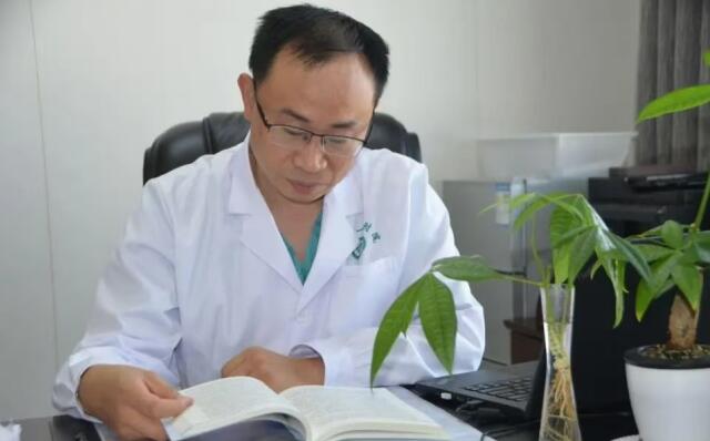 孫振濤教授敬業創新，助力臨床醫學教學高質量發展