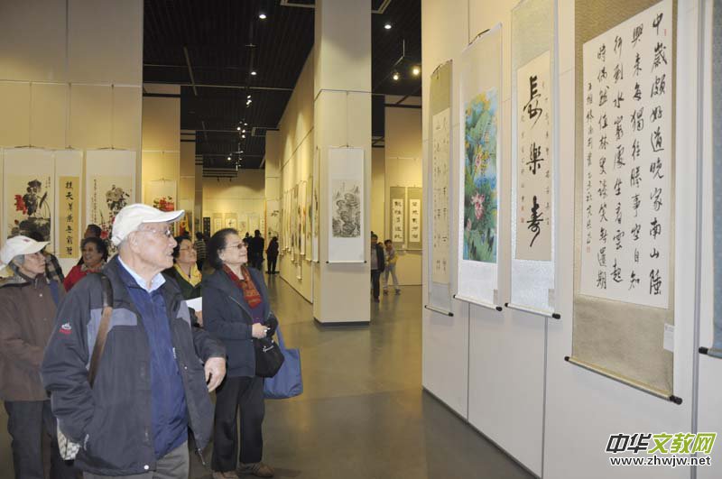 “大美平谷 水墨周莊”書畫展在平谷博物館開幕