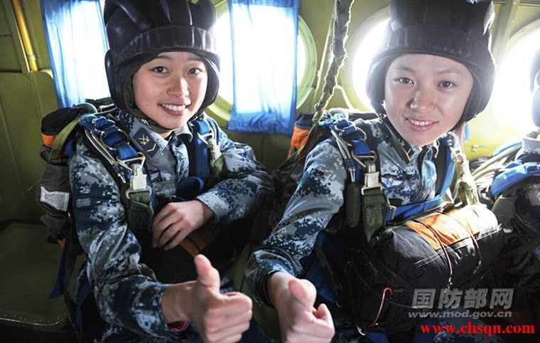 空軍最美的十個女人都在這兒一定要翻到最后