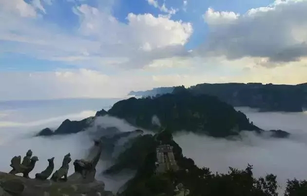 花美、云美、山美、冰美：新鄉轎頂山