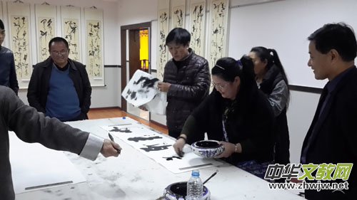 北京明文化交流中心新商場(chǎng)開(kāi)業(yè)慶典在昌平區(qū)十三陵隆重舉行