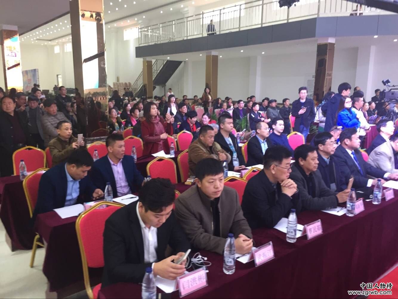 “我愛(ài)你中華”大型公益春晚暨人才選拔新聞發(fā)布會(huì)在魏縣召開(kāi)