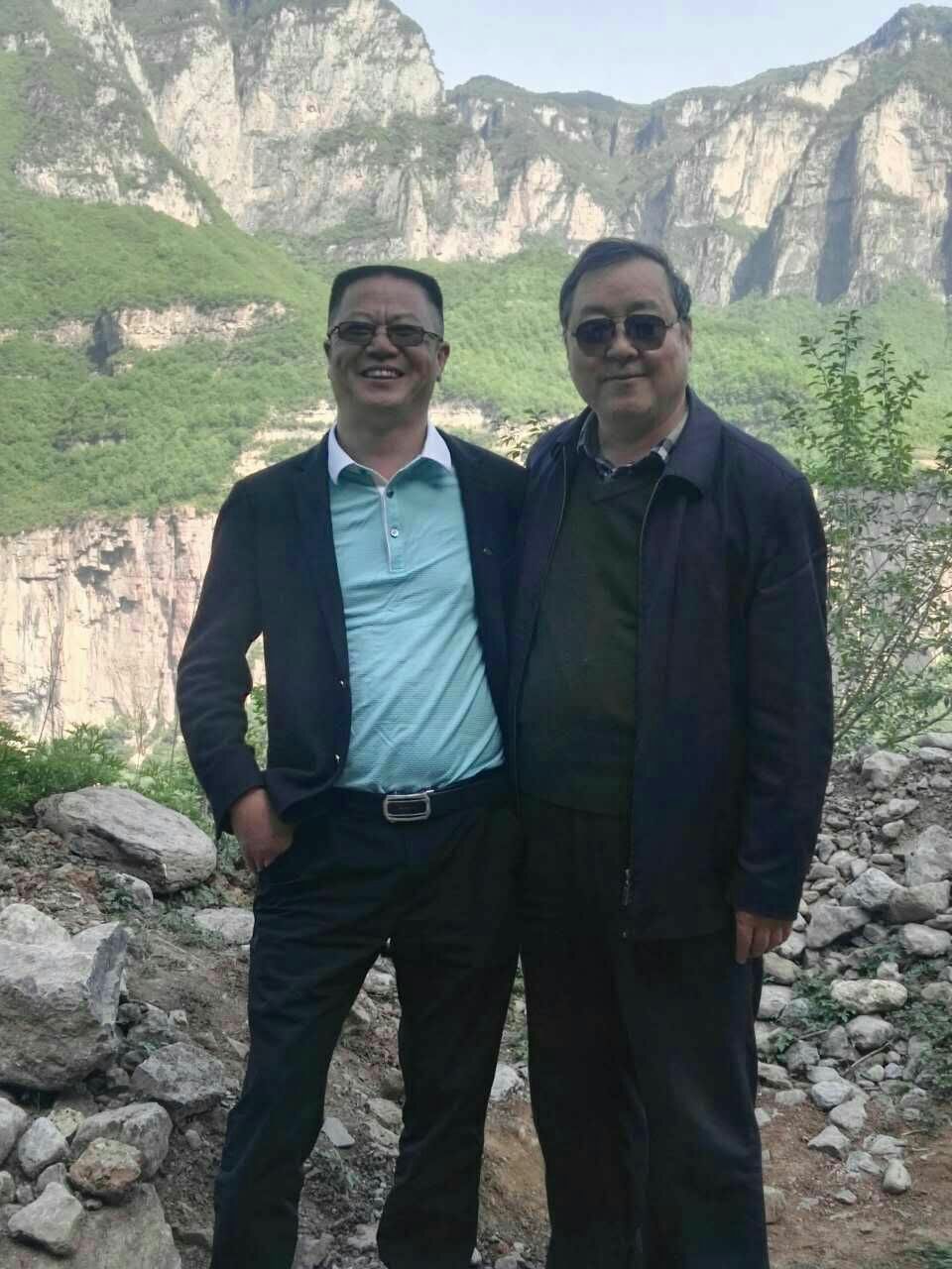 母親，您別再騙我……靳軍榆樹溝寫生日志