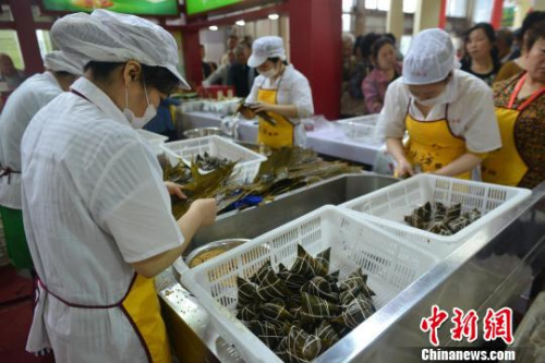 你吃甜粽子還是咸粽子？不管怎樣，這些粽子別買！