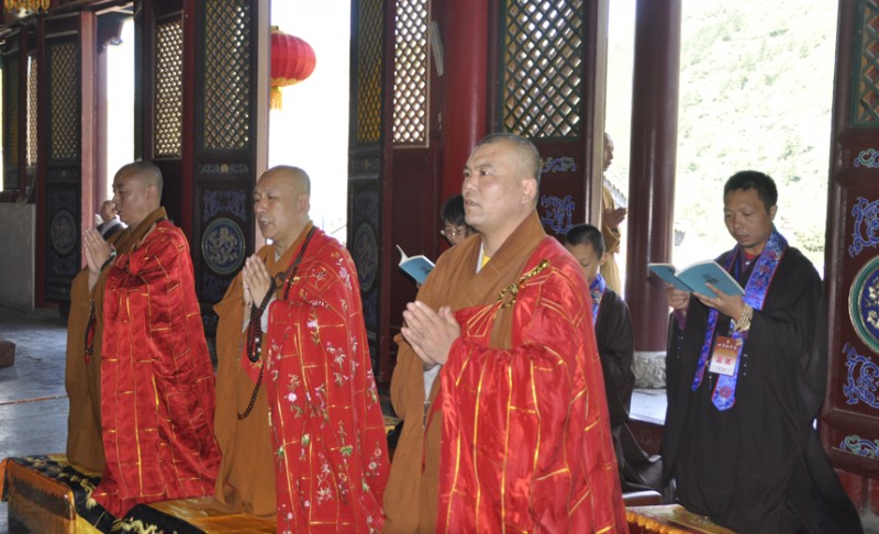 2017中國(guó)五臺(tái)山千僧齋筵·世界和平祈福大法會(huì)暨妙生大和尚詩(shī)偈即興創(chuàng)作正念正心詩(shī)文書畫攝影筆會(huì)在普化寺隆重舉