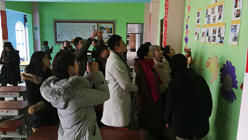 情暖中原 中國(guó)公益行走進(jìn)希望文武學(xué)院