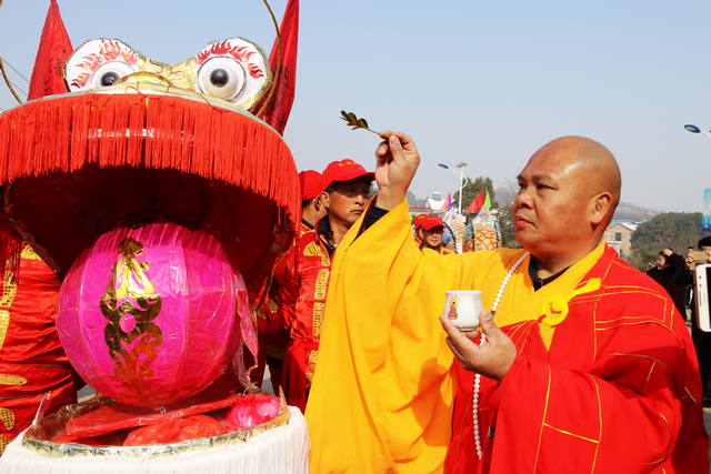 銅陵 龍燈開光降祥瑞，移風(fēng)易俗新農(nóng)林