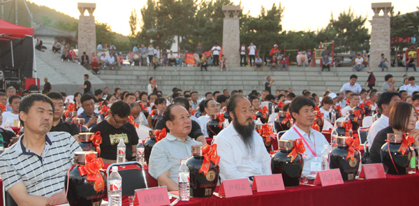 山東諸葛亮家酒業2018儲酒活動隆重舉行