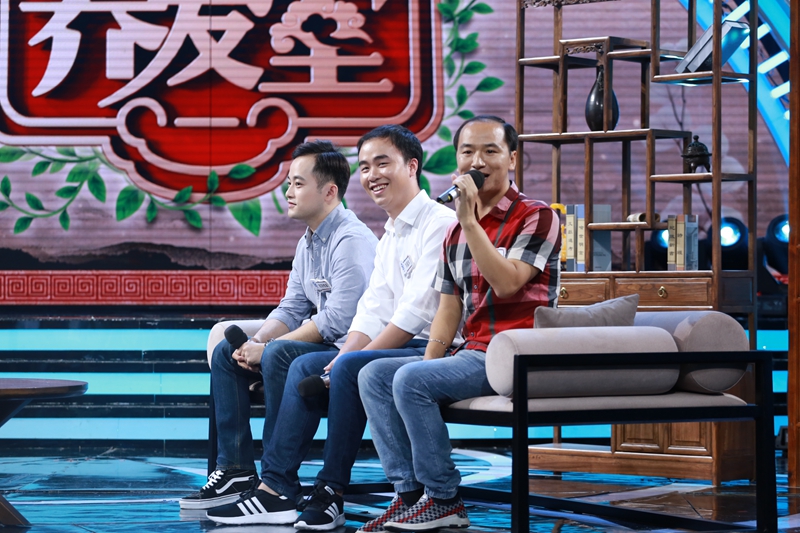 陸超做客《天天向上》 網友：戴假發的“國民女婿”丈母娘不嫌棄