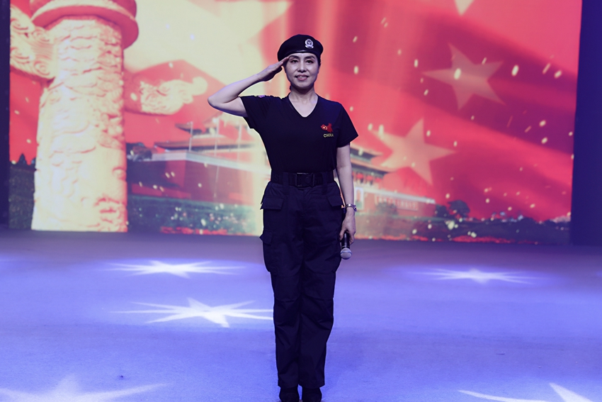 “明星大舞臺，歌唱新時代，踐行中國夢”群星匯演亮相中央電視臺星光影視園