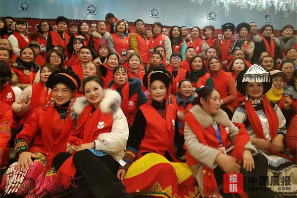 “讓愛回家”四川分會志愿者點(diǎn)亮心靈“燈塔”照亮“回家路”