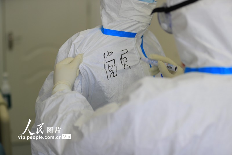 抗擊疫情前線上的醫務者群像