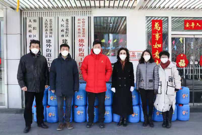 疫情無情 人有情—— 建外僑聯主席武繼英自購捐贈抗疫物資