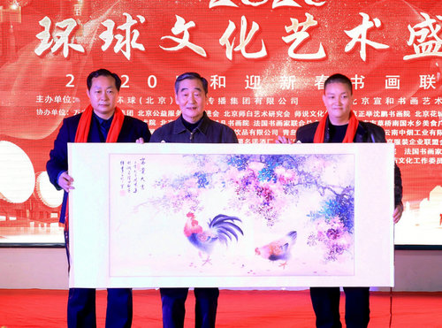 周曦：以中西繪畫思想創(chuàng)新時(shí)尚畫風(fēng)