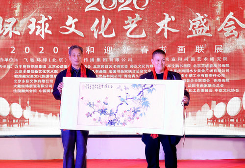 周曦：以中西繪畫思想創(chuàng)新時(shí)尚畫風(fēng)