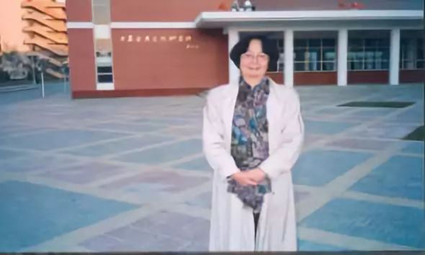 中國最后一位“穿裙子的士”，將在電影院與我們相遇