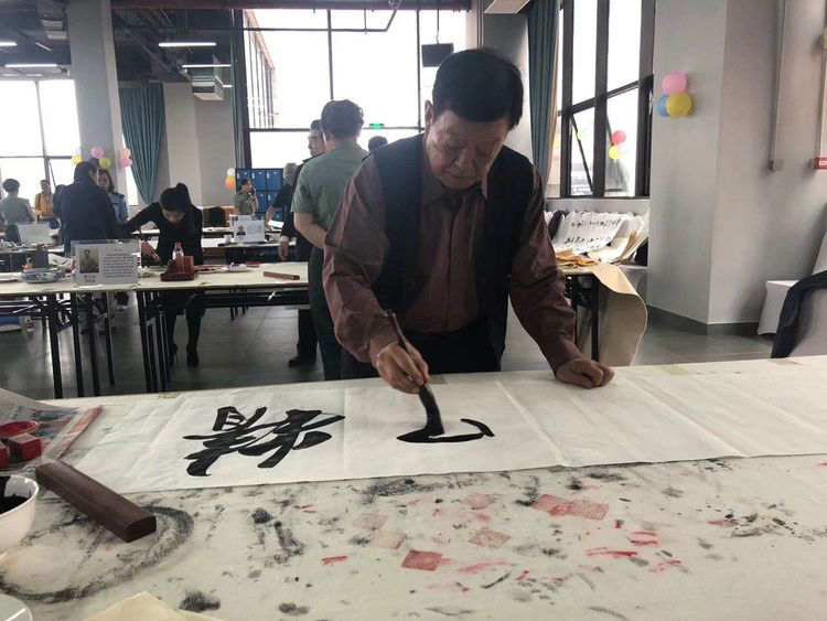 邀請函～文化中國·中國文化進萬家優(yōu)秀傳統(tǒng)文化高峰論壇（走進文昌）暨文昌軍事題材電影展系列文化活動